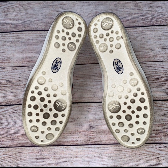 Sofft Denim Embroidered Shoes, Super Cute!🌸 - Picture 5 of 5